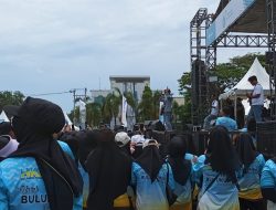 Ribuan Orang Padati Lapangan Pemuda Bulukumba ,Ikuti Peringatan Hari Kesehatan Nasional (HKN).