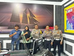 Sat Lantas Polres Bulukumba, Imbau Tertib Berlalu Lintas Jelang Nataru 2026 Melalui Radio SPL.