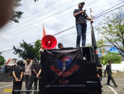 Sambut Hari Jadi Bulukumba ke-66 L-PATI Turun Lakukan Aksi Damai di Depan Kantor DPRD Kabupaten Bulukumba.