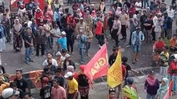 Ribuan Massa Unjuk Rasa Desak Pemkab Bulukumba Cabut Surat Edaran Penghentian Aktivitas di Kawasan TAHURA