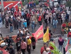 Ribuan Massa Unjuk Rasa Desak Pemkab Bulukumba Cabut Surat Edaran Penghentian Aktivitas di Kawasan TAHURA