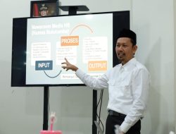 Perkuat Publikasi Layanan Publik, DPMPTSP Bulukumba Bekali Tim Media Sosial Bersama Humas Pemkab