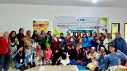 Cegah Nyeri Akibat Kerja, Tim Fisioterapi Unhas Latih Fisik Kelompok Wanita Tani di Bulukumba